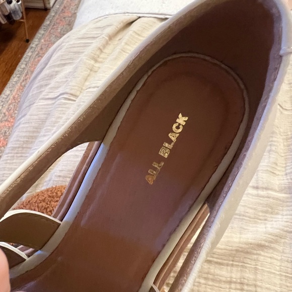 All Black Women’s Cream Woven Oxfords - Picture 7 of 7